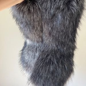 Furry boots y2k Ugg fur fake